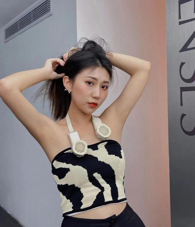 ¥89团~降温利器必须得来个！可挂脖+手持+桌面一机多用风扇！(图9)