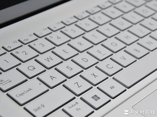 华硕无畏Pro152024轻薄本评测高能AI又极致轻薄(图9)