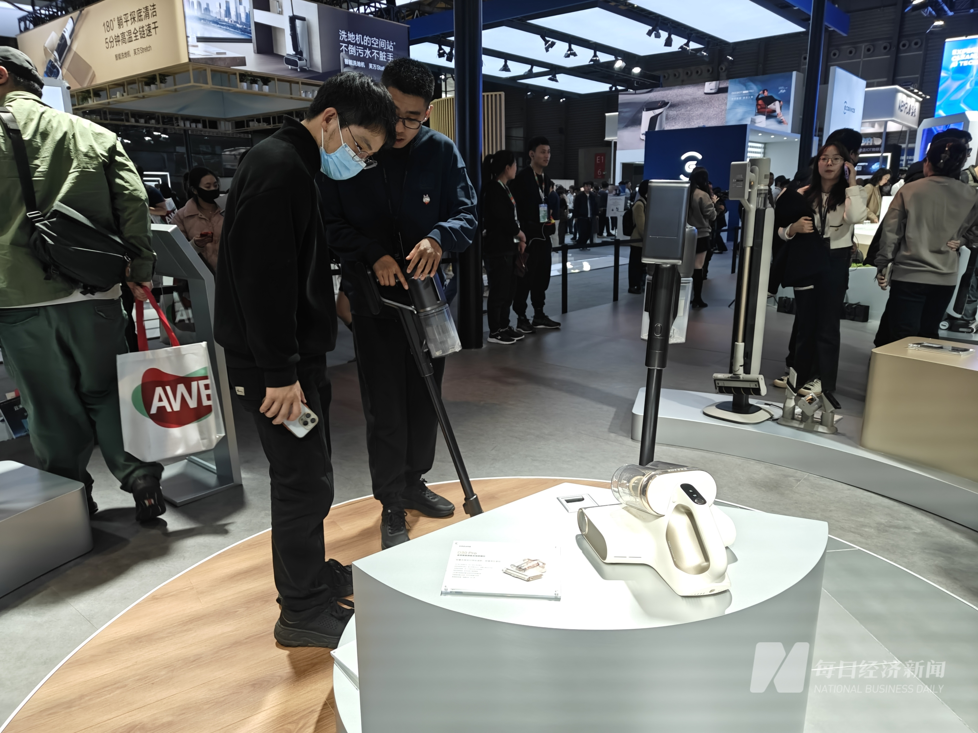 探馆AWE2024展会：智能创新、绿色低碳、以旧换新能否打开家电新增长空间？(图3)