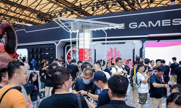 极致电竞尽在红魔！2024ChinaJoy全面展示最强电竞装备阵容(图13)