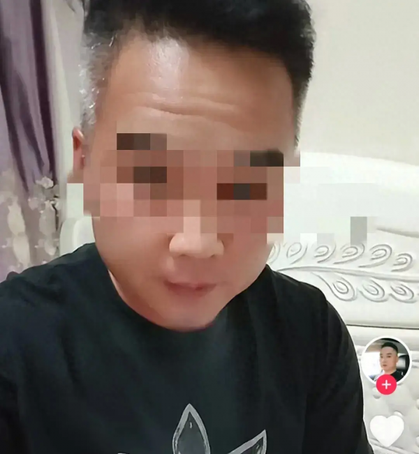 浙江后妈40º高温关风扇后续爸爸愤怒砍沙发：在走离婚流程了(图1)