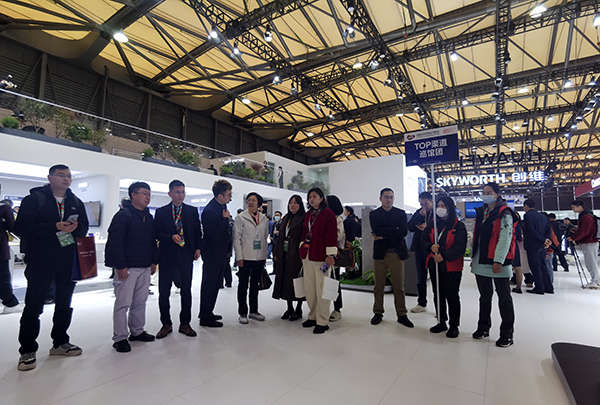 PG电子平台流通渠道观展团“巡展”AWE2024再添新风景(图8)