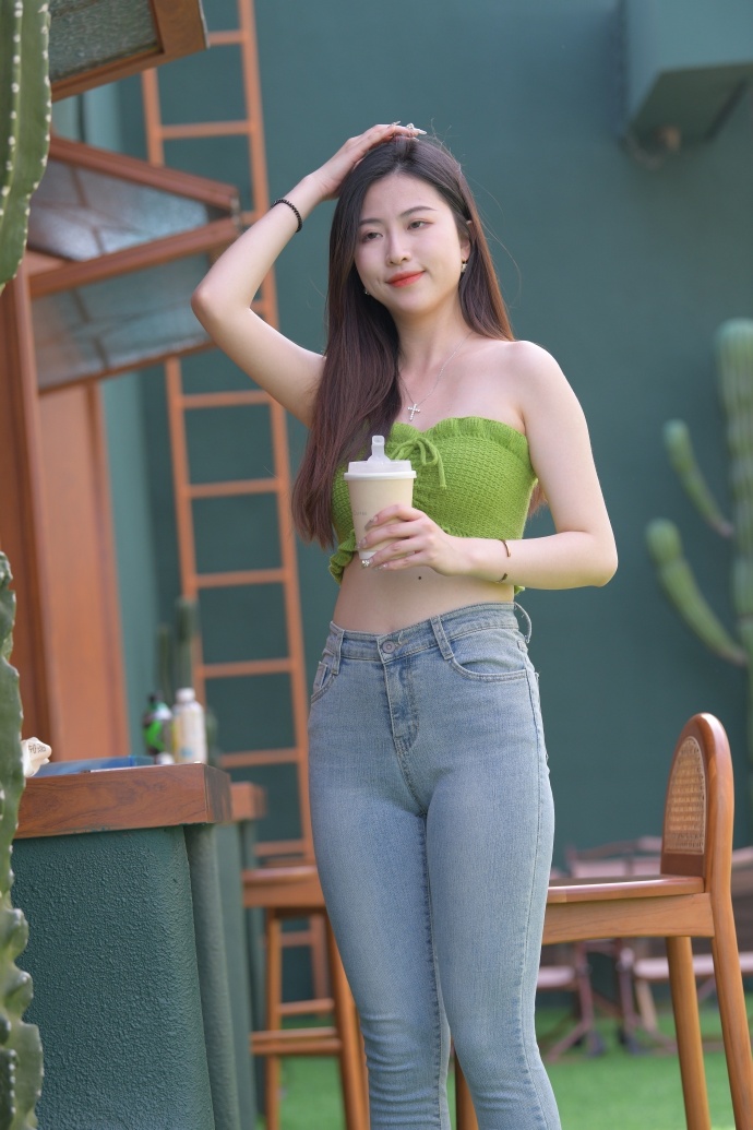 英语老师穿黑s方便被学生c