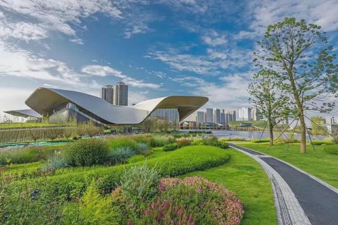 PG电子平台成都保利花照天珺(保利花照天珺售楼处)-2025首页丨地址价格(图4)