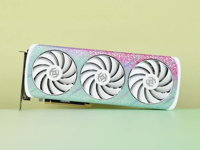 2K小钢炮性能、散热俱佳索泰RTX5060Ti8GXGAMINGOC评测(图3)