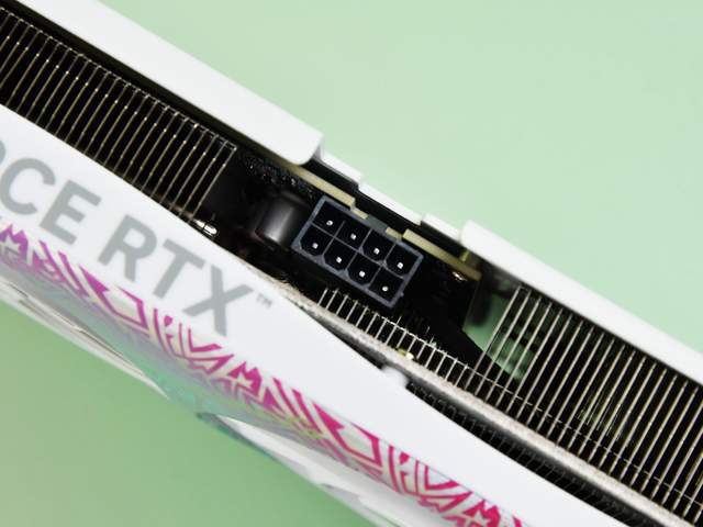 2K小钢炮性能、散热俱佳索泰RTX5060Ti8GXGAMINGOC评测(图7)