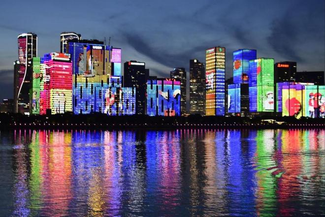 苏超场外最大“显眼包”闷声拿走200亿(图11)