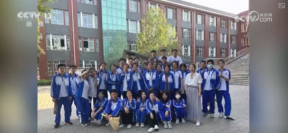 PG电子平台智慧化手段为高考保驾护航暖心关爱为考生提供细致服务(图15)