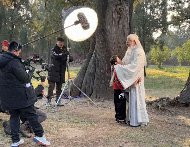 PG电子网站郑州招聘微短剧人才！日薪最高3万元岗位要求及人数公布