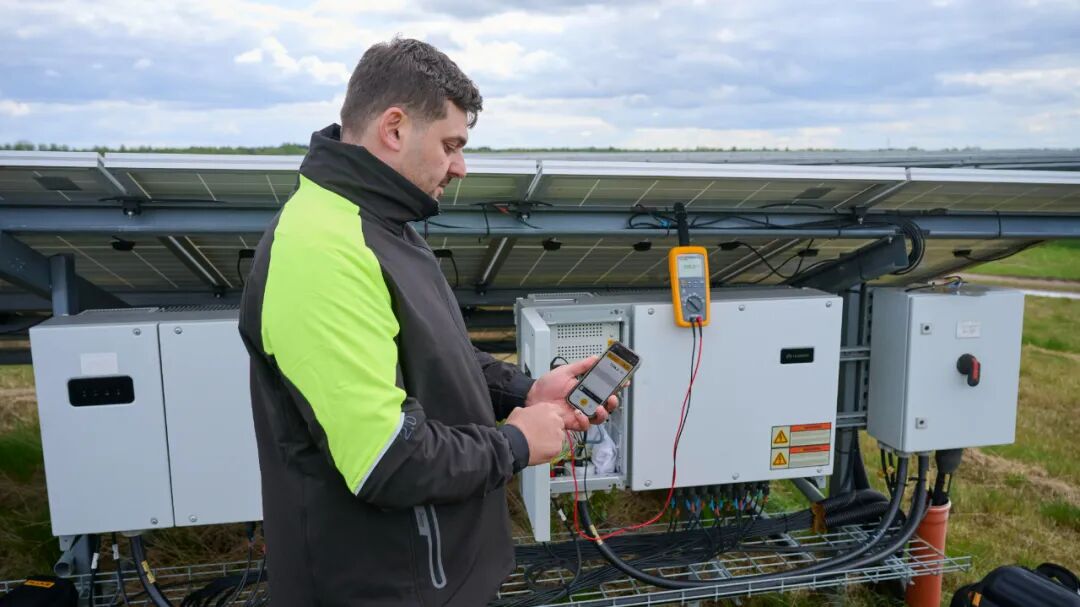 PG平台【风电运维】福禄克283FC登场高空作业测量更需“自检”保障(图3)