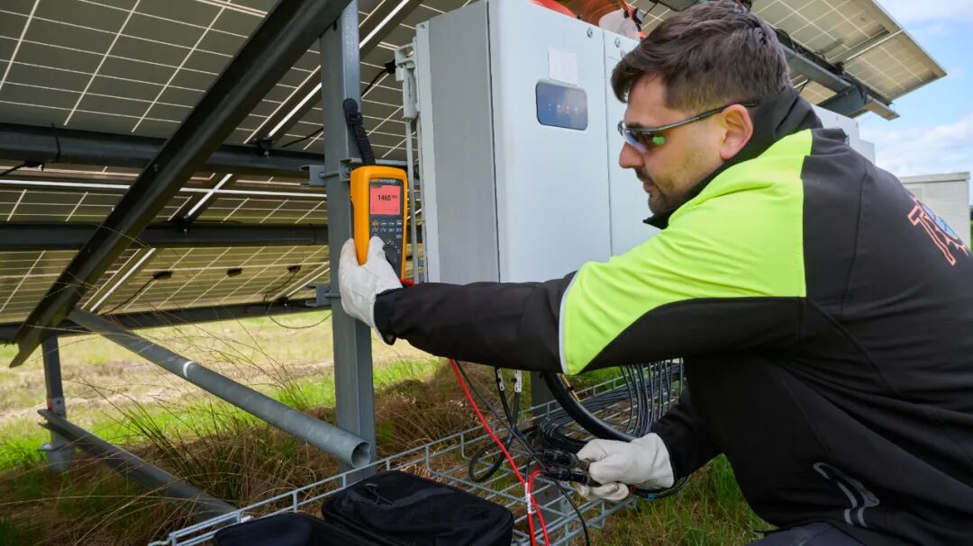 PG平台【风电运维】福禄克283FC登场高空作业测量更需“自检”保障(图2)