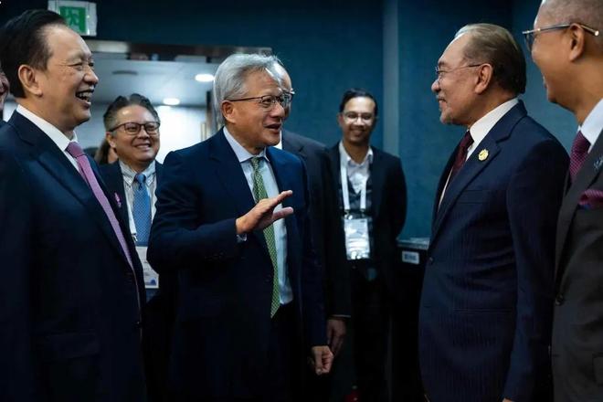 富士康三星SK豪掷百亿东亚数据中心军备竞赛谁能笑到最后？(图2)