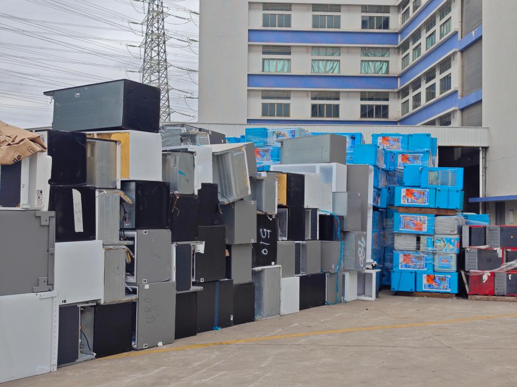 “买新易、扔旧难”逐渐成为过去时——打通废旧家具家电回收堵点观察