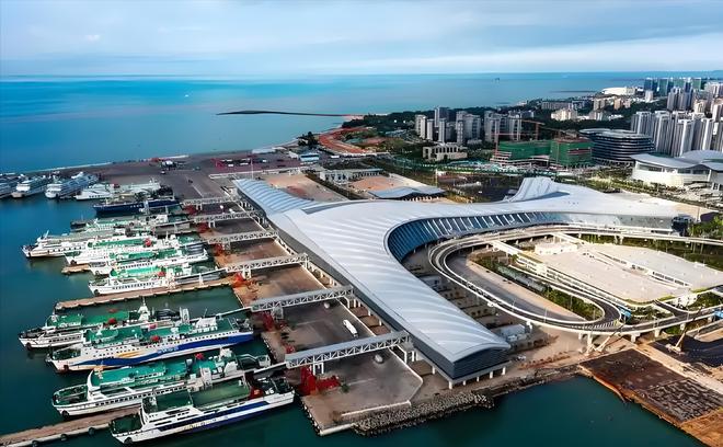 PG电子网站海南封关引爆全网！新加坡中转降11%中国改写全球贸易格局(图5)