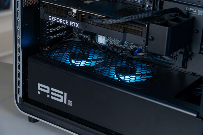 Alienware外星人Area-51游戏台式机体验：Ultra9+RTX5080不止于“大”(图5)